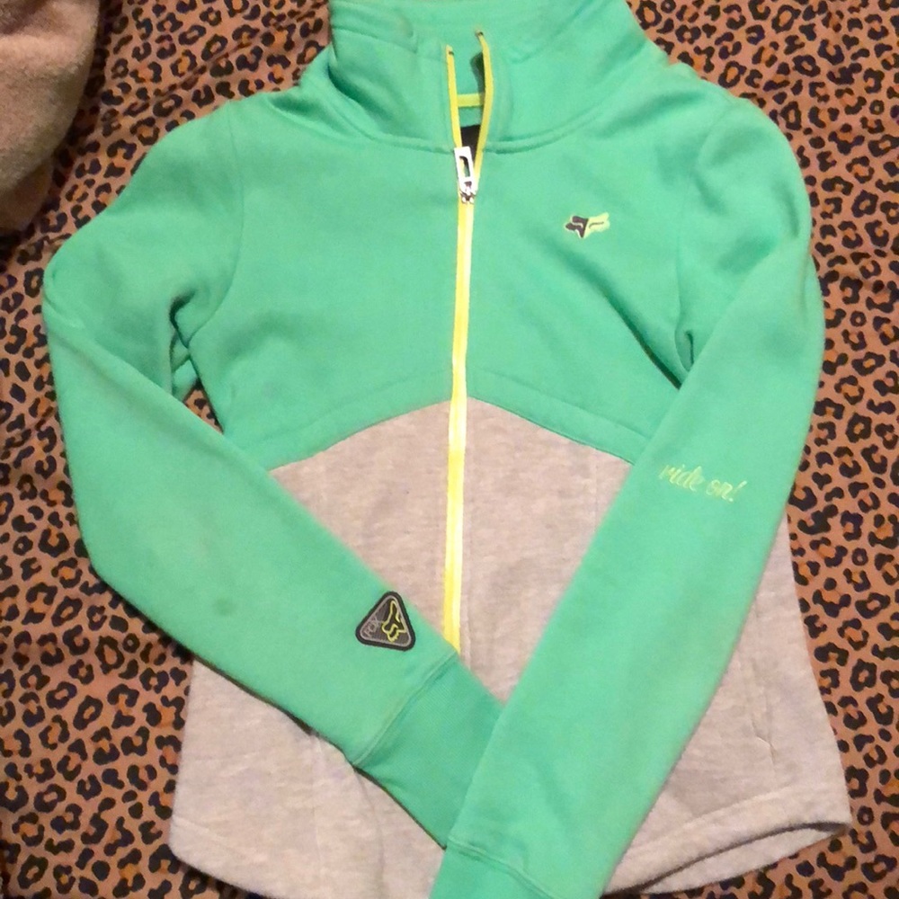 Zip up